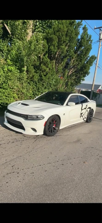 2015 Dodge Charger SRT Hellcat 7th Gen - Image 9 of 10