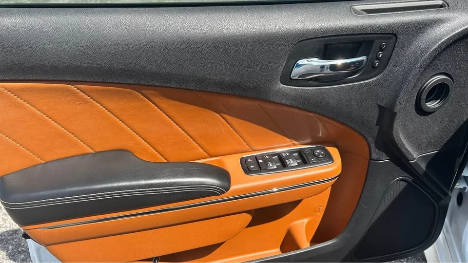 2015 Dodge Charger SRT Hellcat 7th Gen - Image 14 of 15