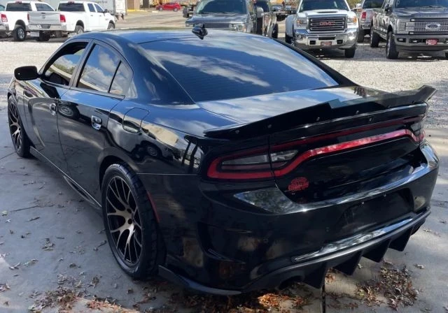 2015 Dodge Charger SRT Hellcat 7th Gen - Image 7 of 15