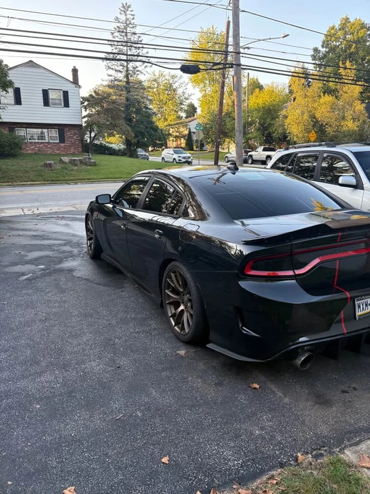 2015 Dodge Charger SRT Hellcat 7th Gen - Image 5 of 18