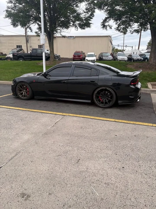 2015 Dodge Charger SRT Hellcat 7th Gen - Image 2 of 18