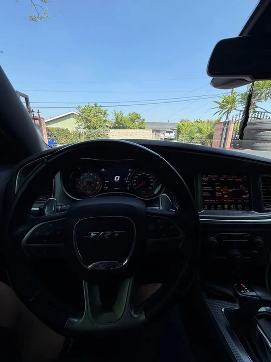 2015 Dodge Charger SRT Hellcat 7th Gen - Image 5 of 10