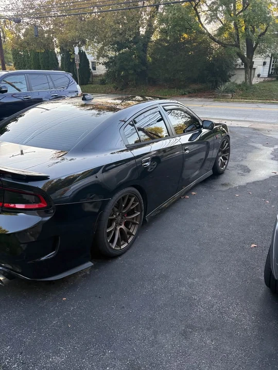 2015 Dodge Charger SRT Hellcat 7th Gen - Image 4 of 18