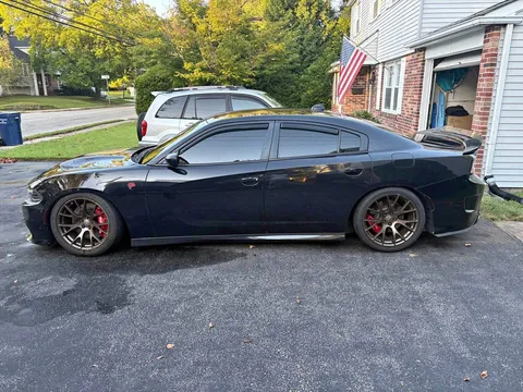 2015 Dodge Charger SRT Hellcat Sedan 4D