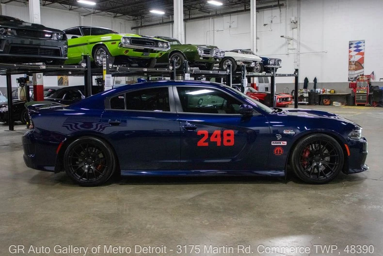 2015 Dodge Charger SRT Hellcat 7th Gen - Image 9 of 31