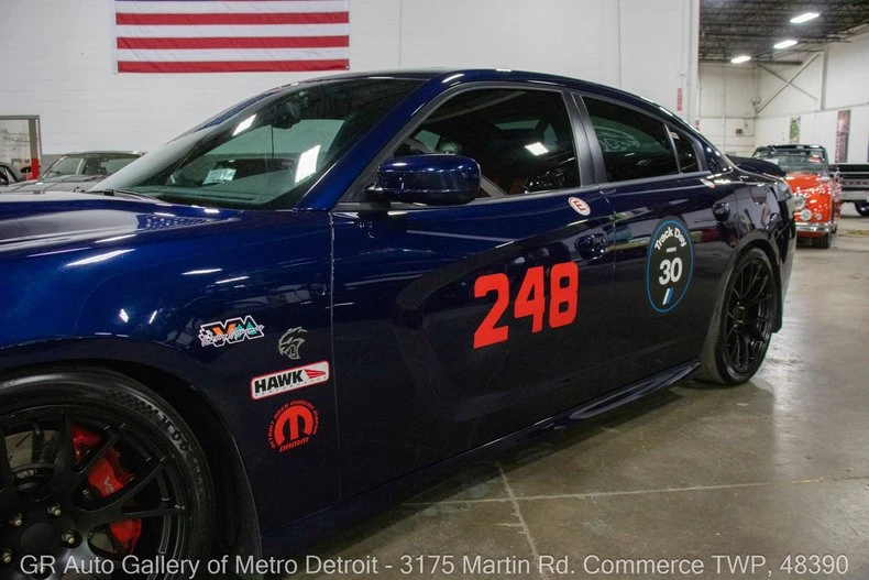 2015 Dodge Charger SRT Hellcat 7th Gen - Image 22 of 31