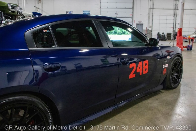 2015 Dodge Charger SRT Hellcat 7th Gen - Image 24 of 31