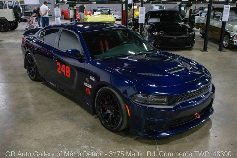 2015 Dodge Charger SRT Hellcat 7th Gen - Image 10 of 31