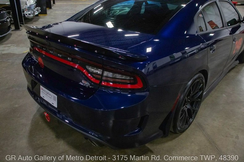 2015 Dodge Charger SRT Hellcat 7th Gen - Image 16 of 31