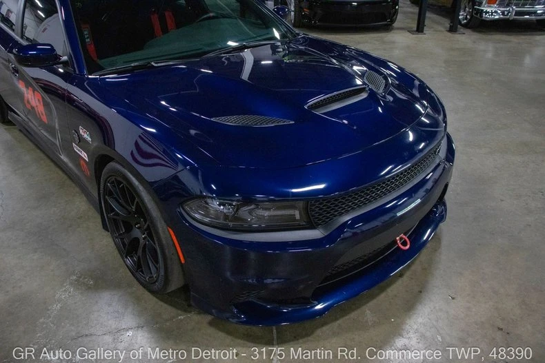 2015 Dodge Charger SRT Hellcat 7th Gen - Image 14 of 31