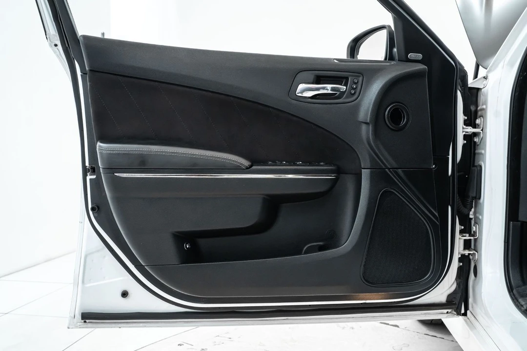 2015 Dodge Charger SRT Hellcat 7th Gen - Image 18 of 21