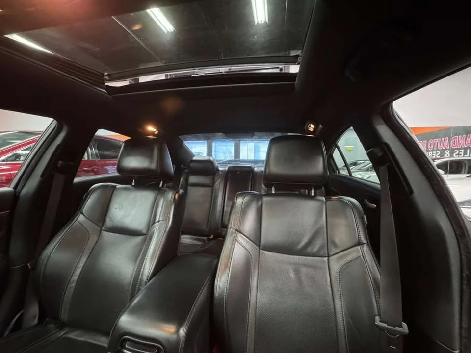 2015 Dodge Charger 7th Gen - Image 9 of 17