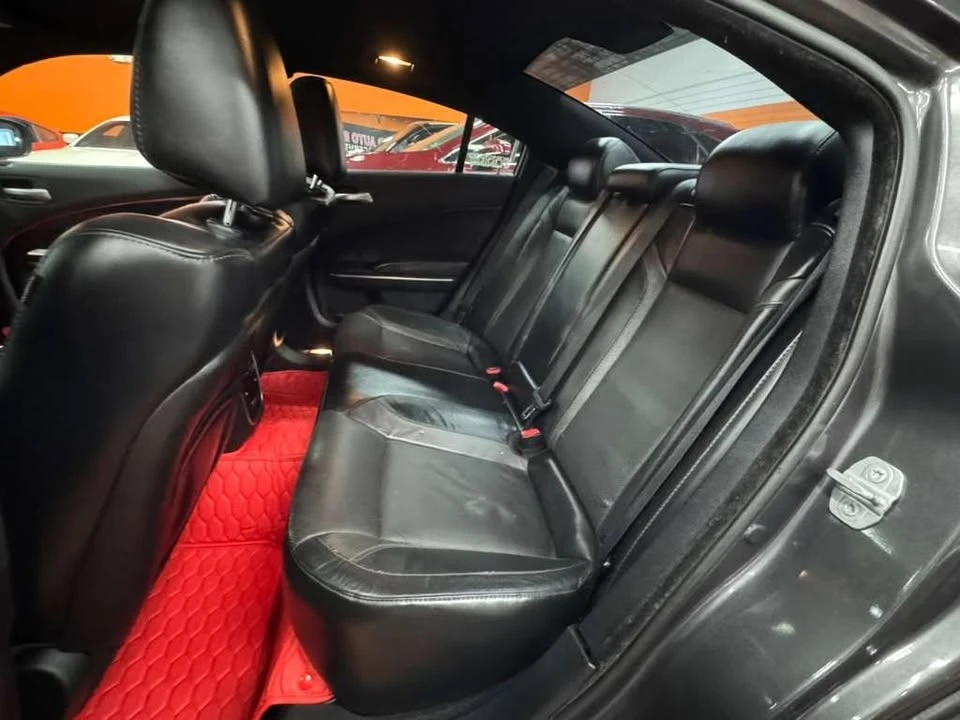 2015 Dodge Charger 7th Gen - Image 10 of 17