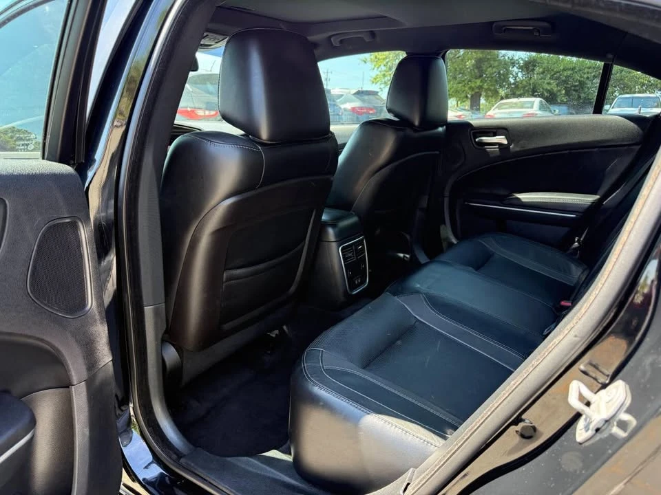 2015 Dodge Charger 7th Gen - Image 9 of 20
