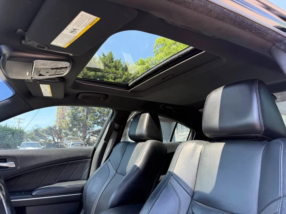 2015 Dodge Charger 7th Gen - Image 18 of 20