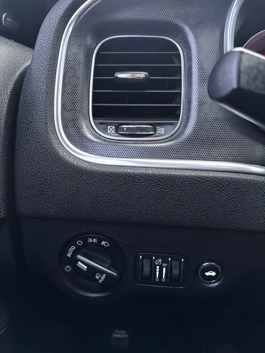 2015 Dodge Charger 7th Gen - Image 5 of 8
