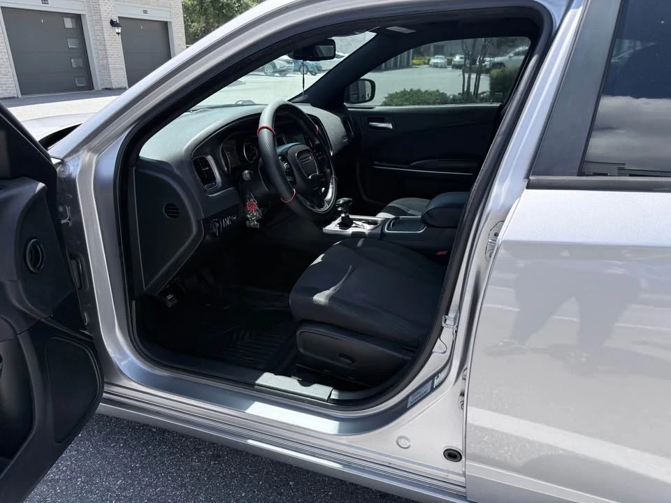 2015 Dodge Charger 7th Gen - Image 11 of 14