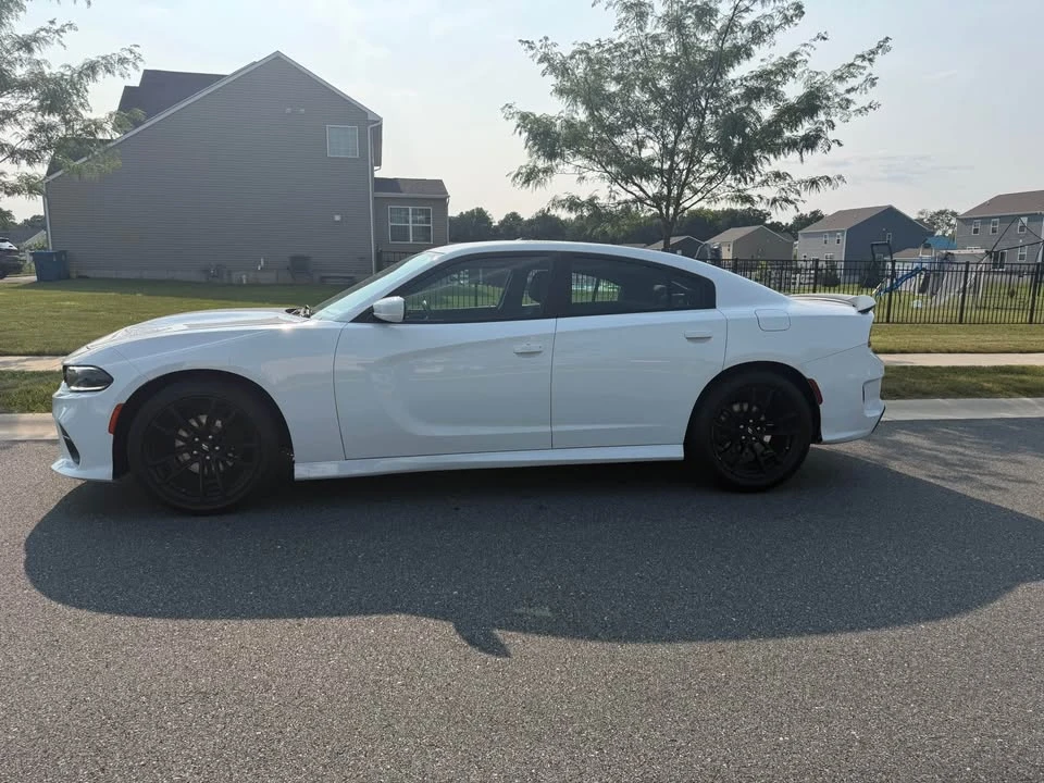 2015 Dodge Charger 7th Gen - Image 2 of 10