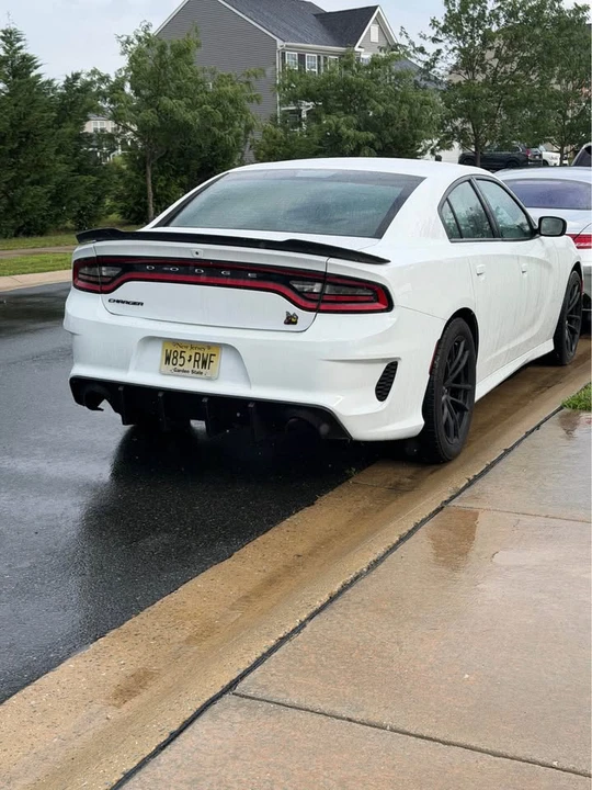 2015 Dodge Charger 7th Gen - Image 8 of 10