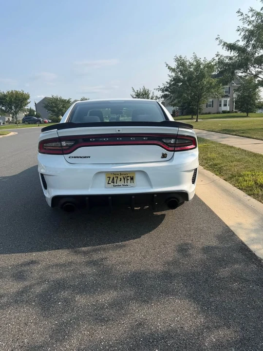 2015 Dodge Charger 7th Gen - Image 4 of 10