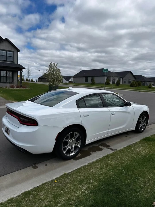 2015 Dodge Charger 7th Gen - Image 2 of 8