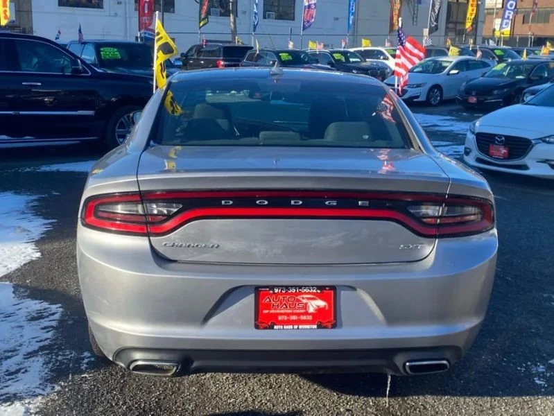 2015 Dodge Charger 7th Gen - Image 8 of 12