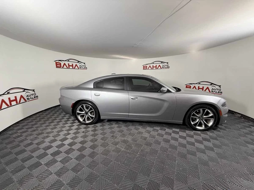 2015 Dodge Charger 7th Gen - Image 12 of 21