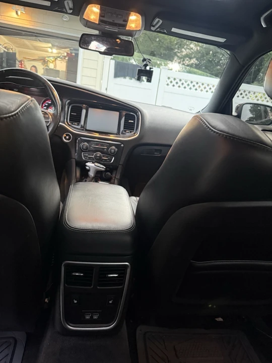 2015 Dodge Charger 7th Gen - Image 8 of 12