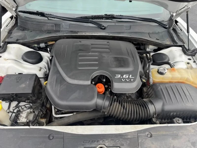 2015 Dodge Charger 7th Gen - Image 10 of 11