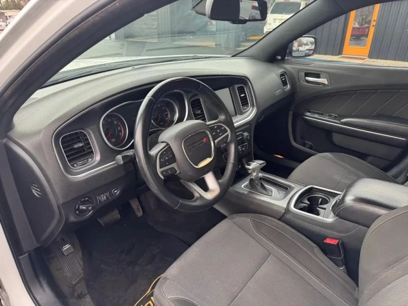 2015 Dodge Charger 7th Gen - Image 5 of 11