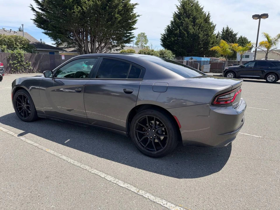 2015 Dodge Charger 7th Gen - Image 6 of 11