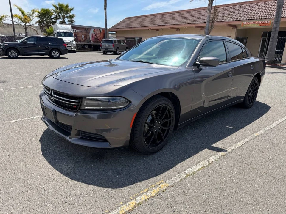 2015 Dodge Charger 7th Gen - Image 2 of 11