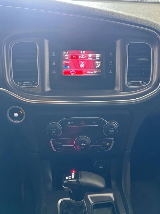 2015 Dodge Charger 7th Gen - Image 11 of 11