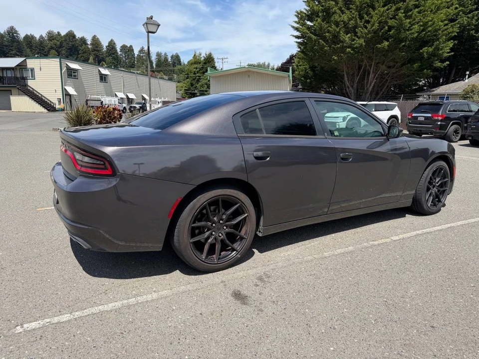 2015 Dodge Charger 7th Gen - Image 7 of 11