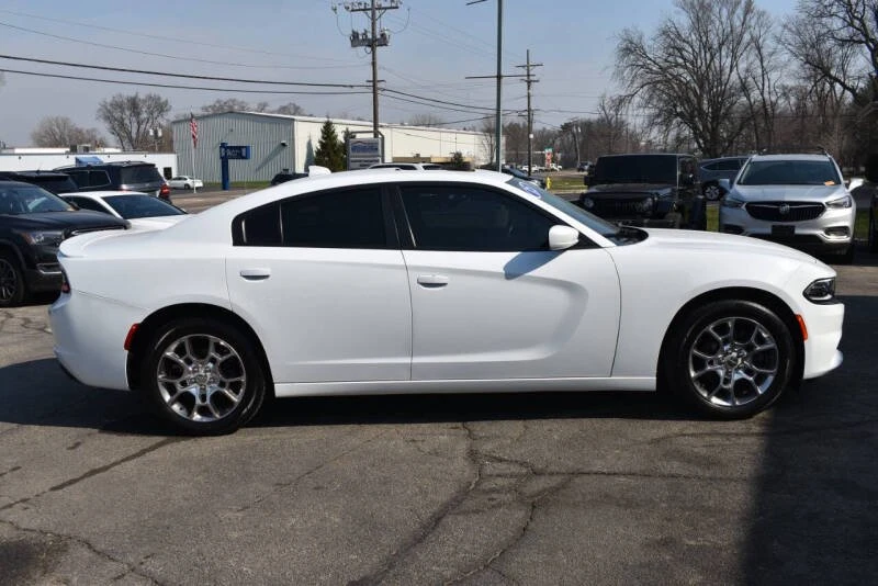 2015 Dodge Charger 7th Gen - Image 4 of 10