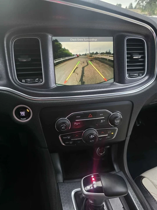 2015 Dodge Charger 7th Gen - Image 5 of 20