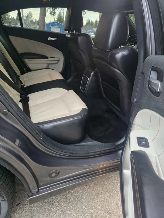 2015 Dodge Charger 7th Gen - Image 12 of 20