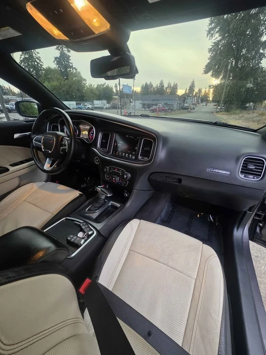 2015 Dodge Charger 7th Gen - Image 14 of 20