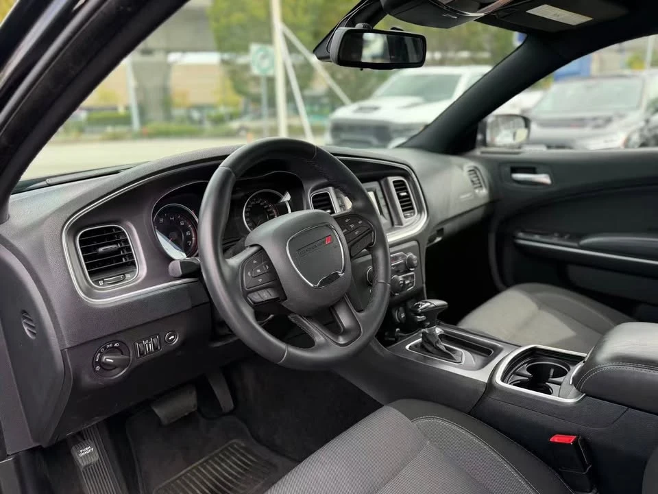 2015 Dodge Charger 7th Gen - Image 17 of 20