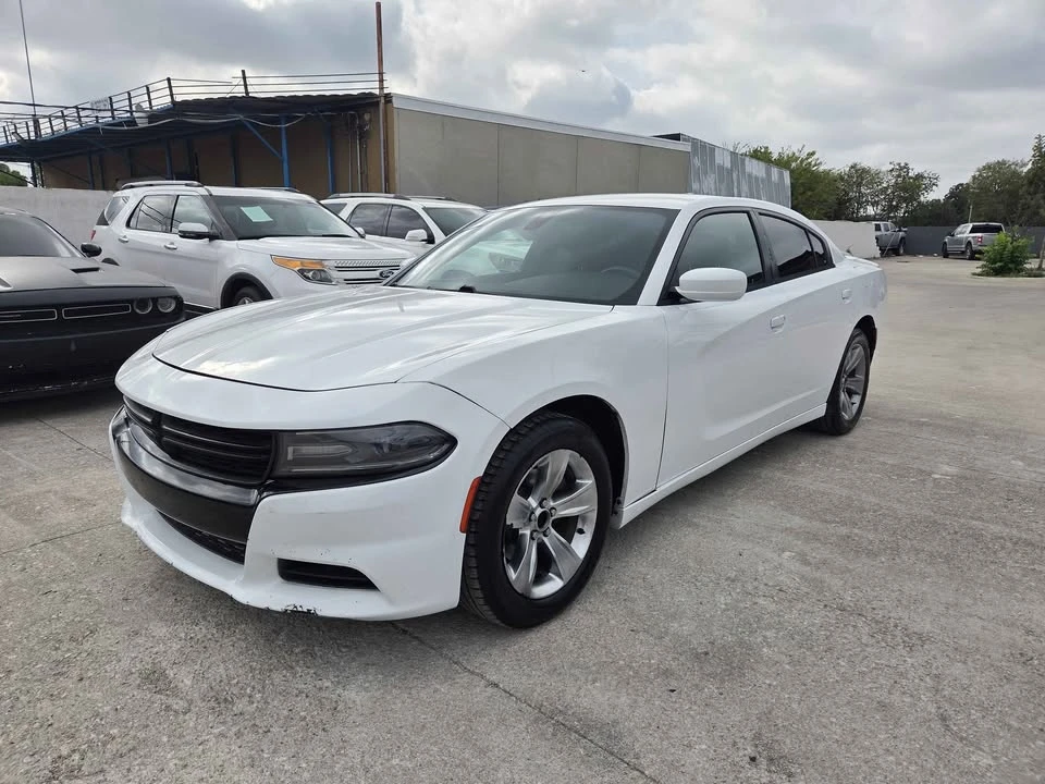 2015 Dodge Charger 7th Gen - Image 2 of 9