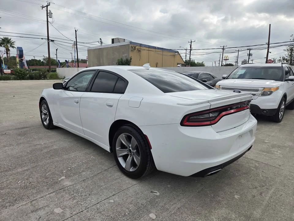 2015 Dodge Charger 7th Gen - Image 3 of 9