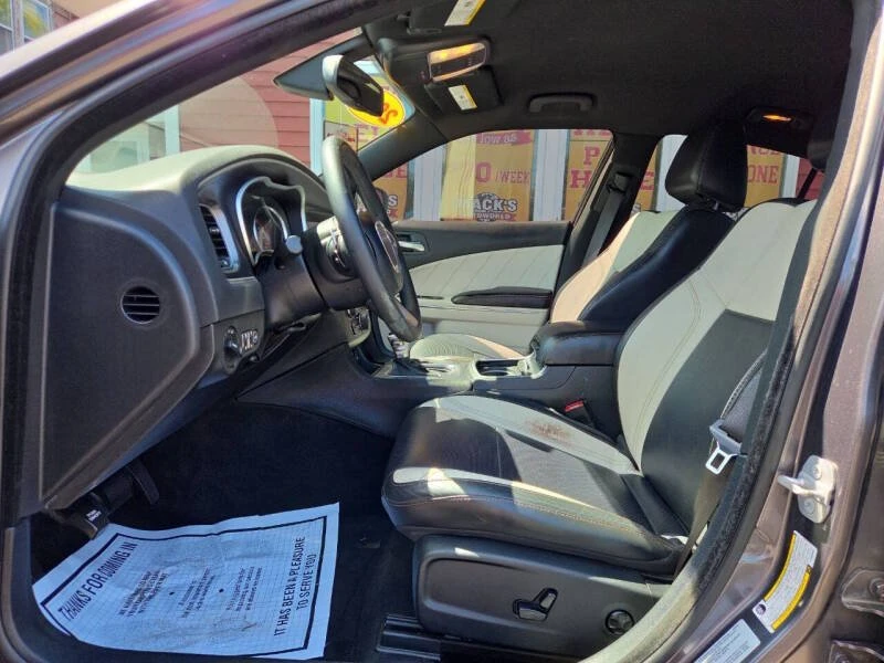 2015 Dodge Charger 7th Gen - Image 8 of 11
