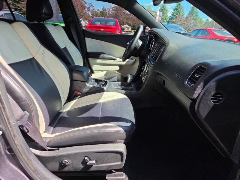 2015 Dodge Charger 7th Gen - Image 11 of 11