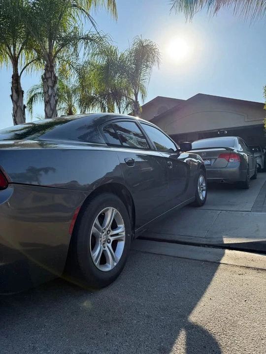 2015 Dodge Charger 7th Gen - Image 3 of 5
