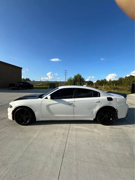 2015 Dodge Charger 7th Gen - Image 2 of 16