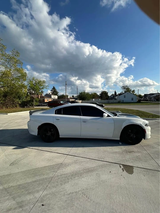 2015 Dodge Charger 7th Gen - Image 7 of 16