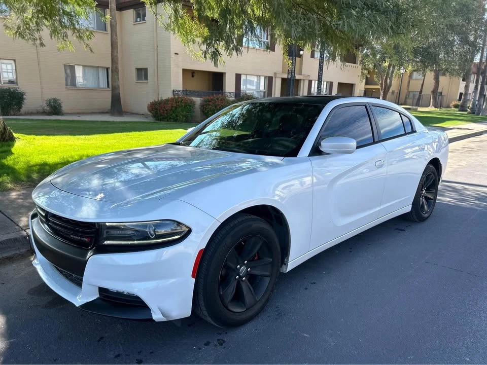 2015 Dodge Charger 7th Gen - Image 5 of 11