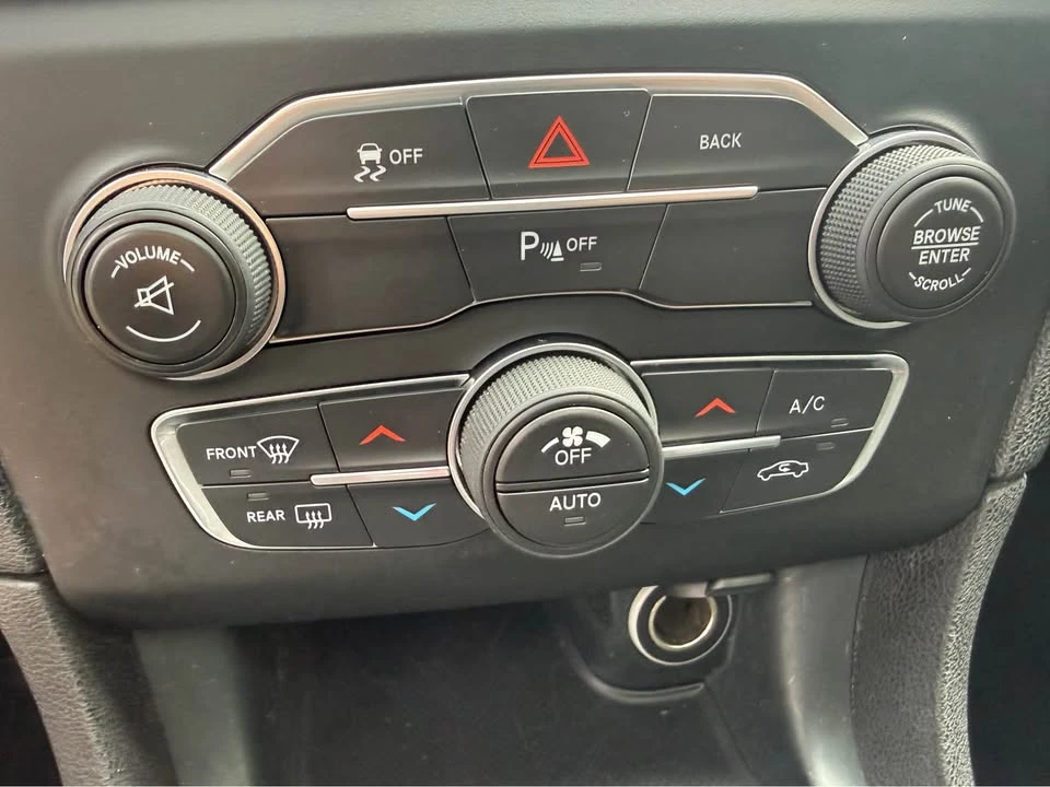 2015 Dodge Charger 7th Gen - Image 19 of 20