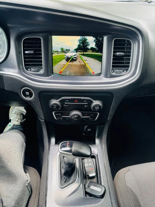 2015 Dodge Charger 7th Gen - Image 9 of 19