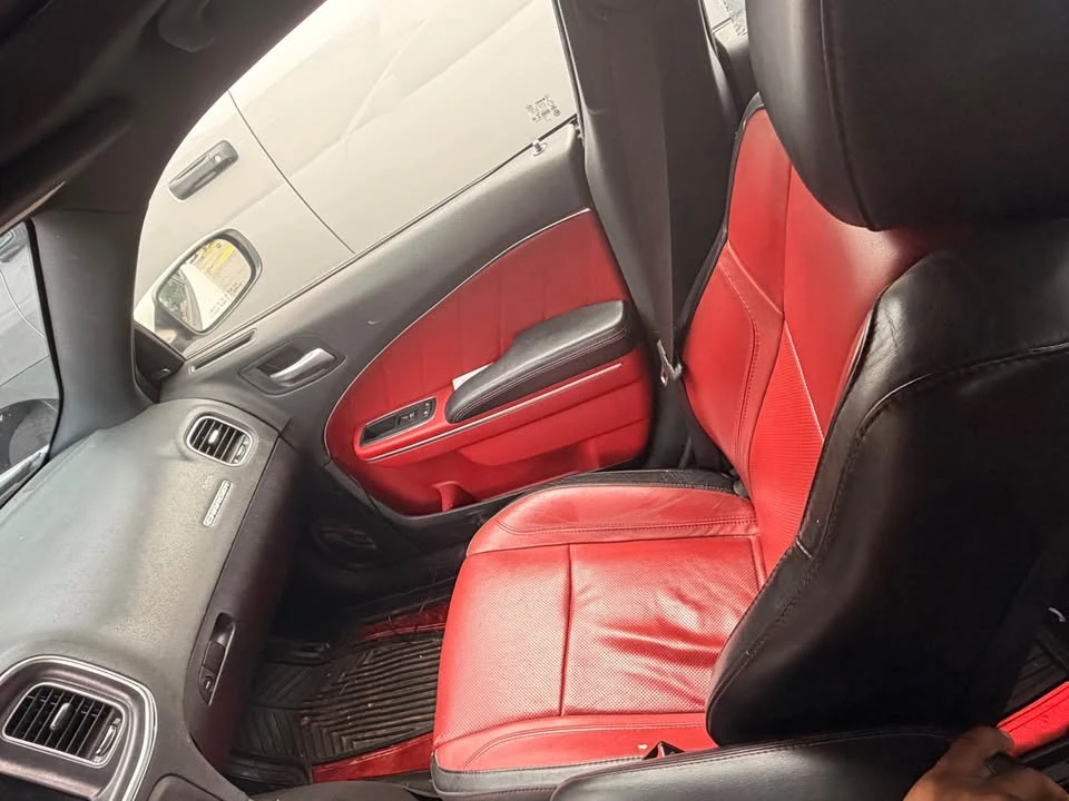 2015 Dodge Charger 7th Gen - Image 9 of 11